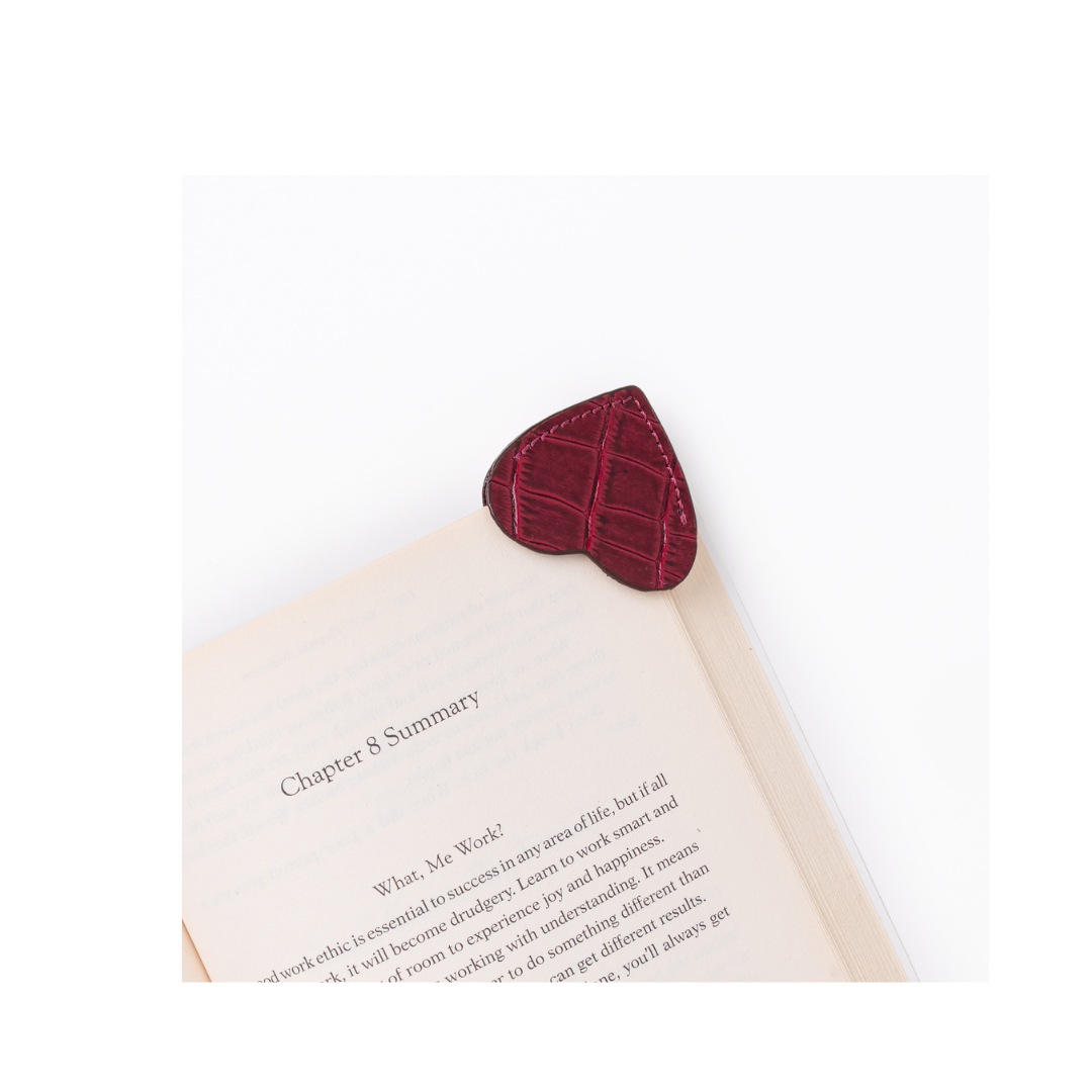 HEART BOOKMARK TAUPE CROC