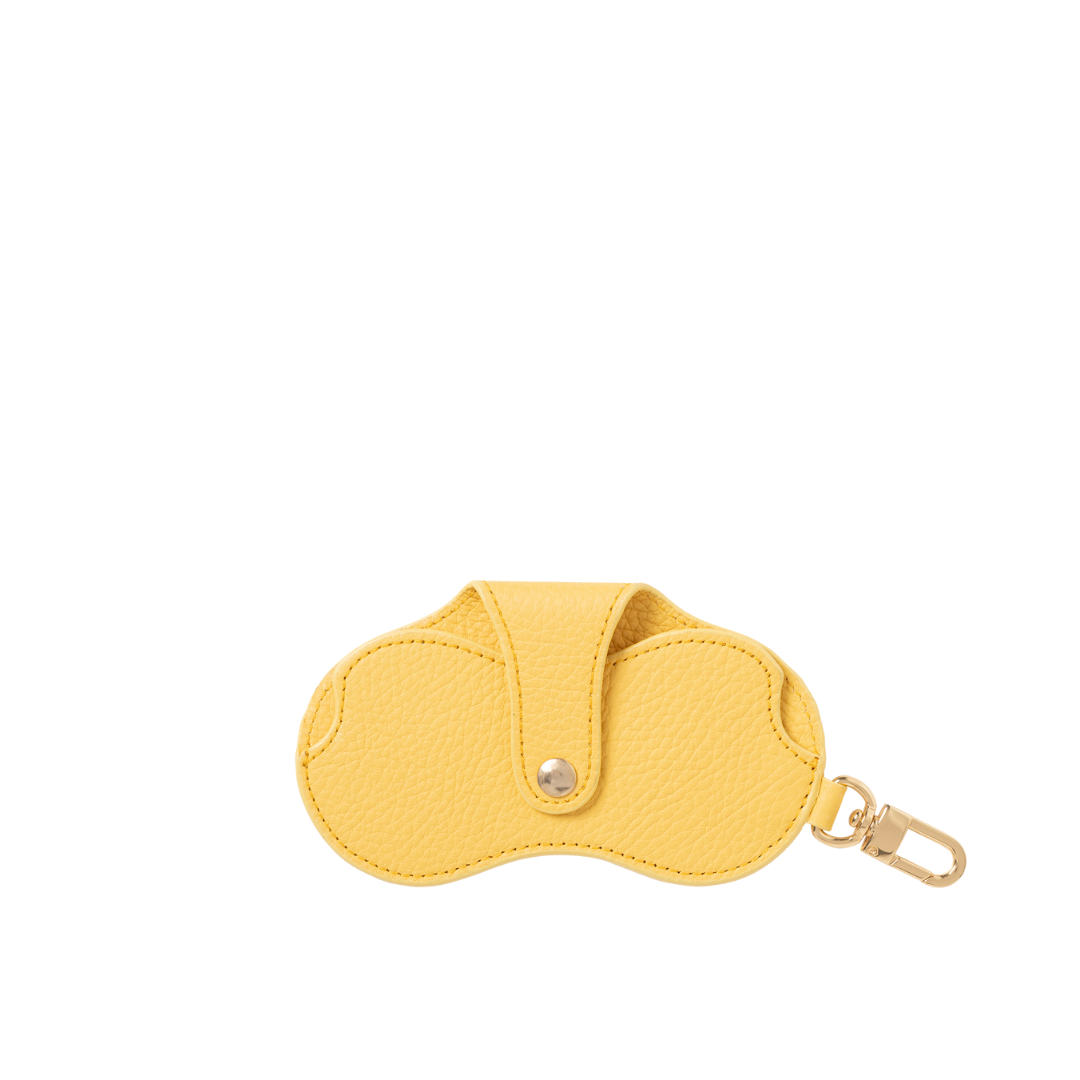 VICKY YELLOW