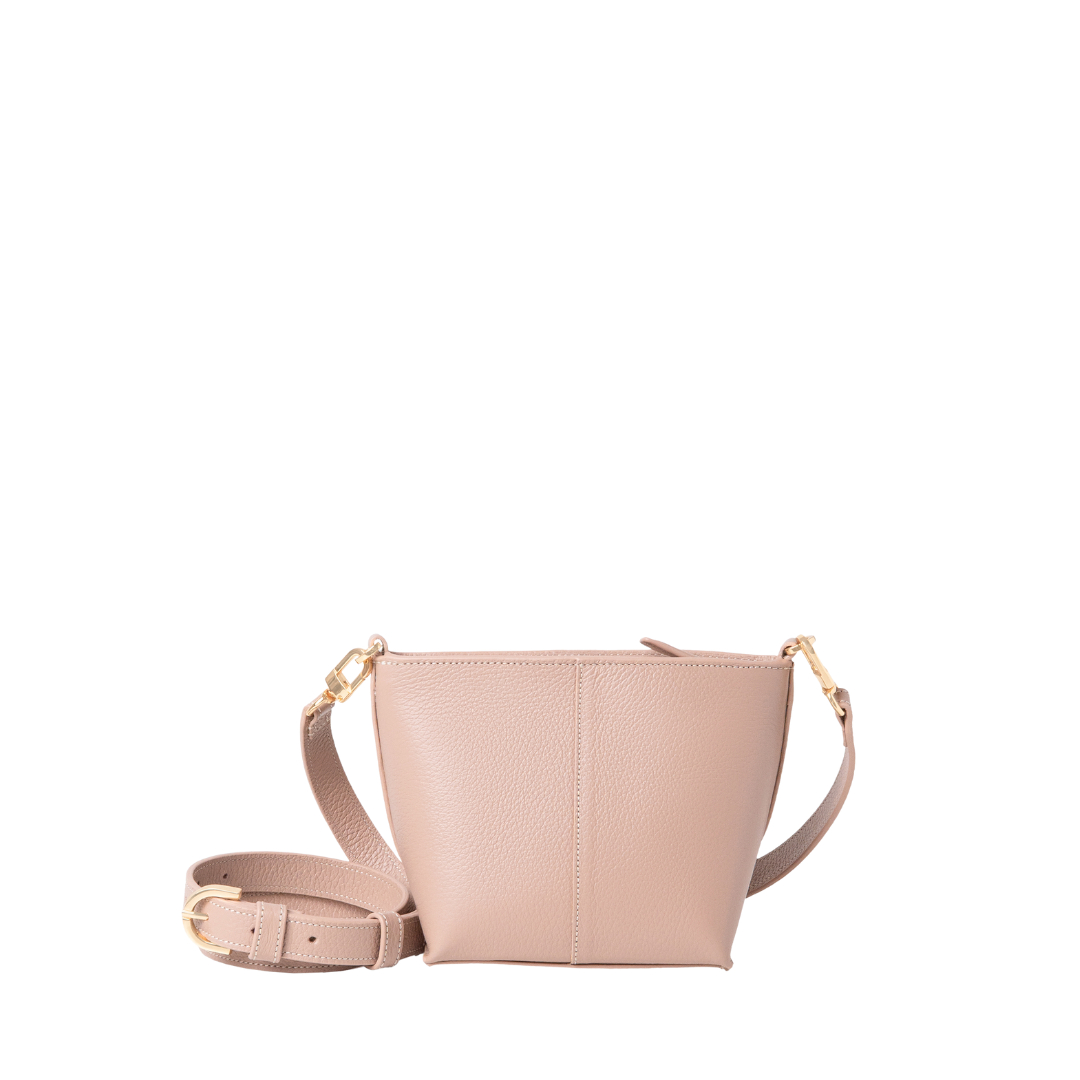 ABIGAIL ALMOND