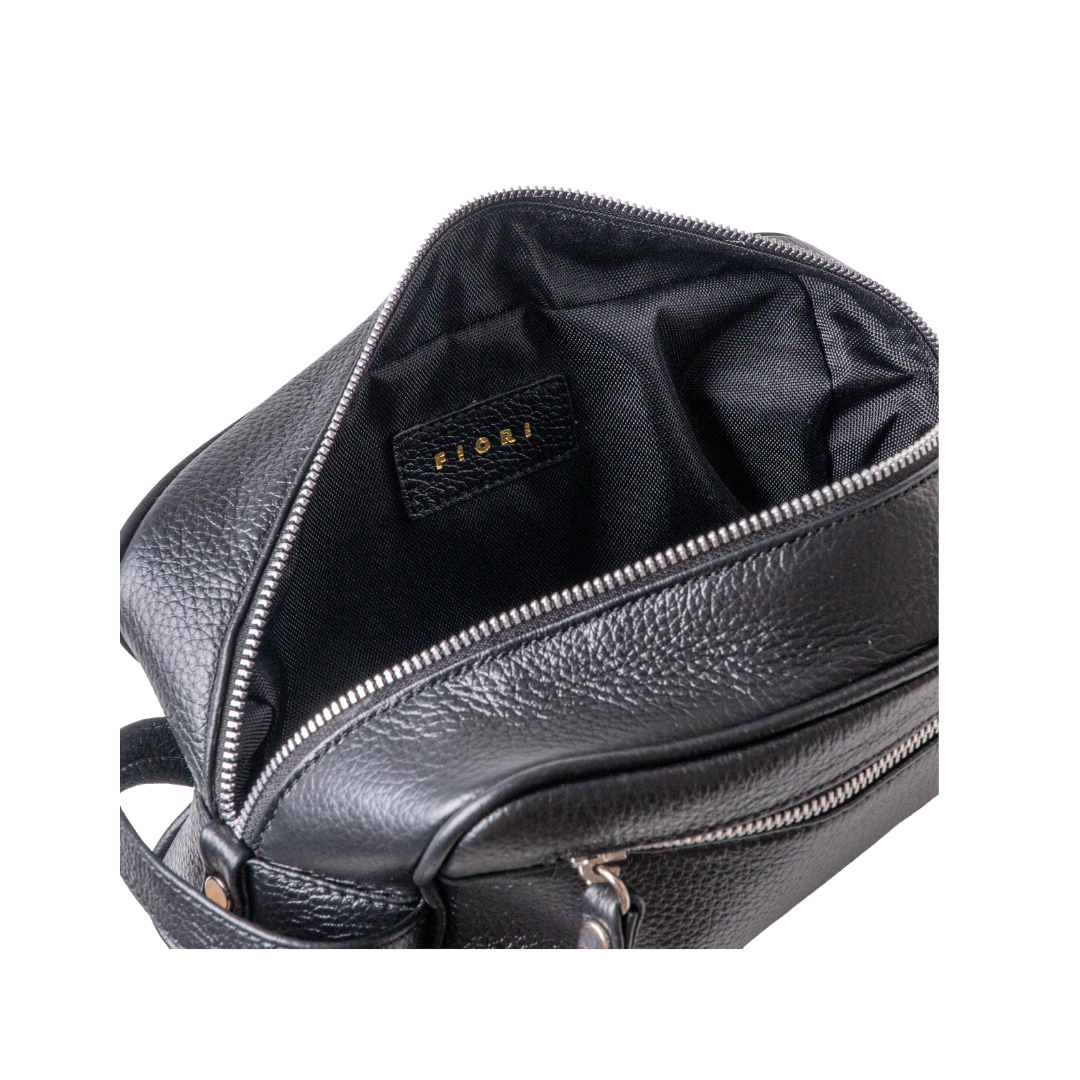 OLIVER TOILETRY BLACK