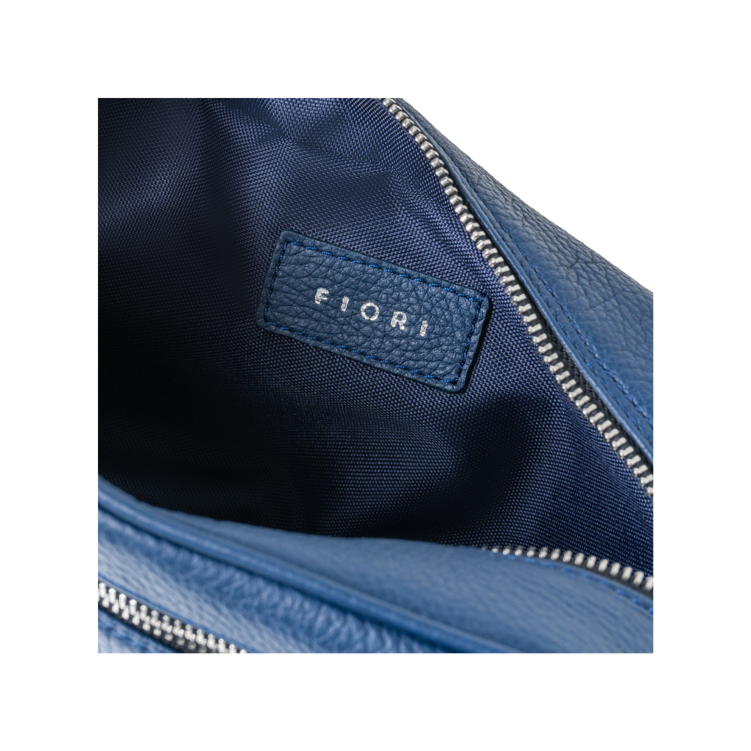 OLIVER TOILETRY NAVY